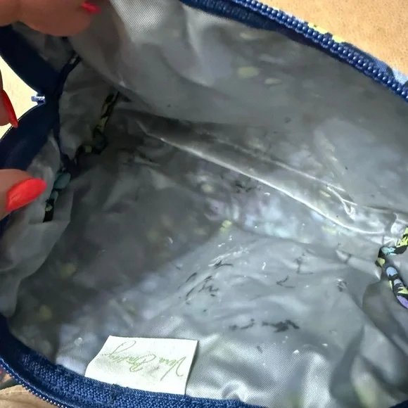 Vera Bradley Indigo Pop Blue Flowers Large Waterproof Cosmetic Travel Zip Bag - Picture 3 of 6